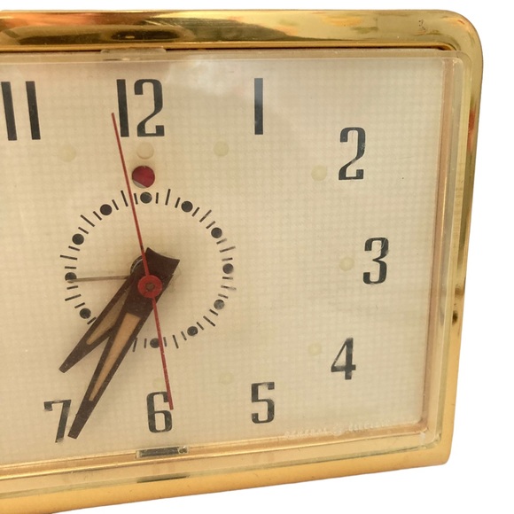 Vintage GE Electric Alarm Clock - Picture 3 of 10